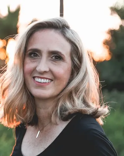 Laura N. Leon
